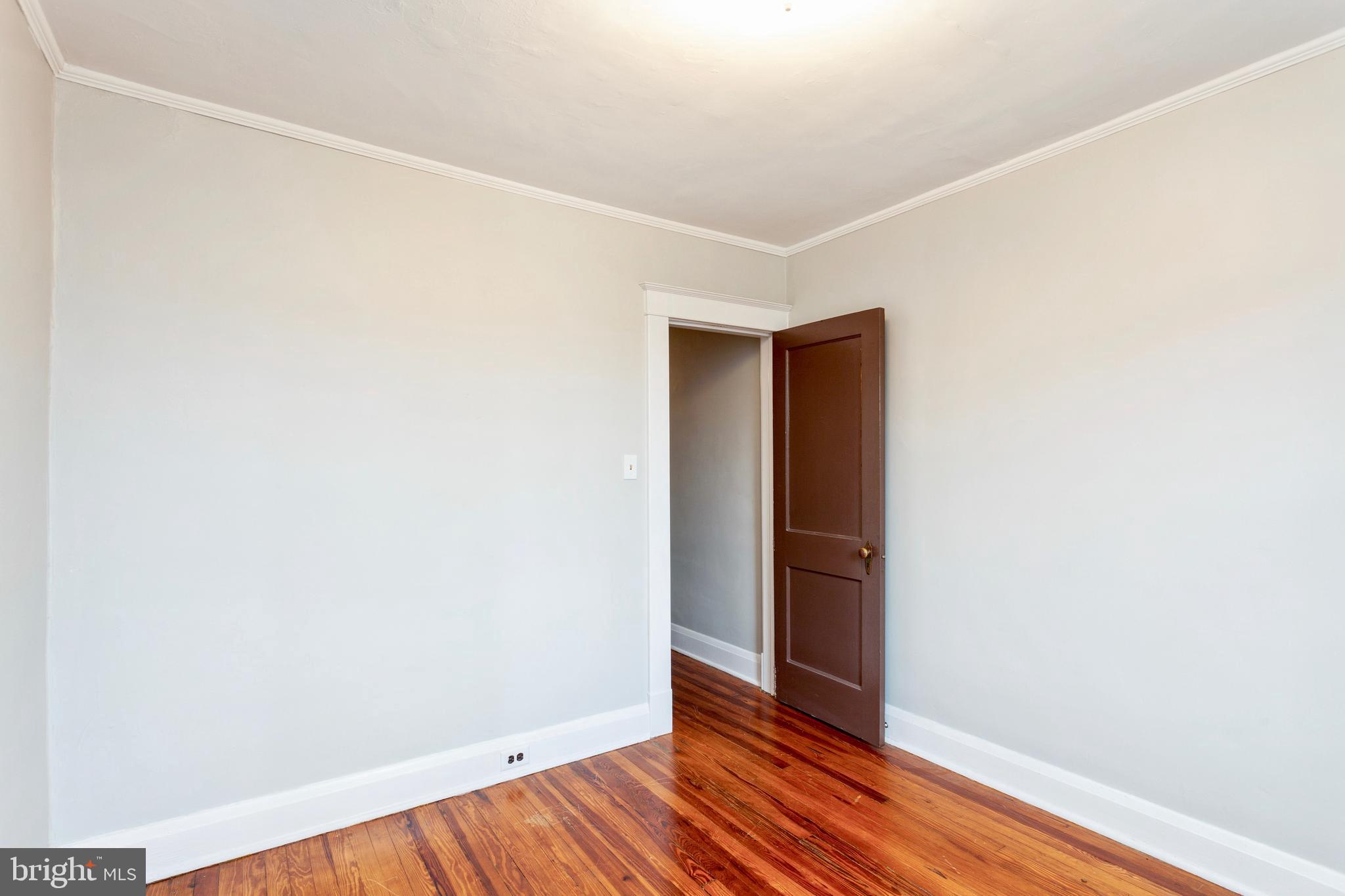 4212 Evans Chapel Road Baltimore, MD 21211 - Photo 22 of 37 Den