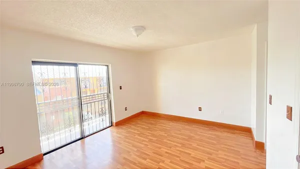 $2,400 | 1283 West 51st Place, Unit 12, Hialeah, FL 33012