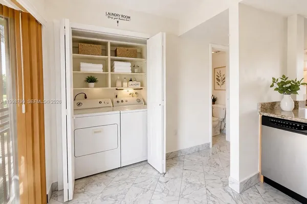 $2,400 | 1283 West 51st Place, Unit 12, Hialeah, FL 33012