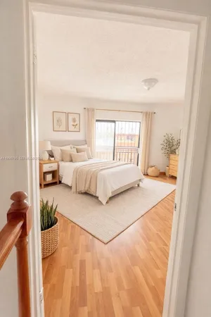 $2,400 | 1283 West 51st Place, Unit 12, Hialeah, FL 33012