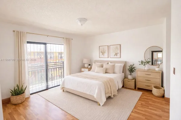 $2,400 | 1283 West 51st Place, Unit 12, Hialeah, FL 33012