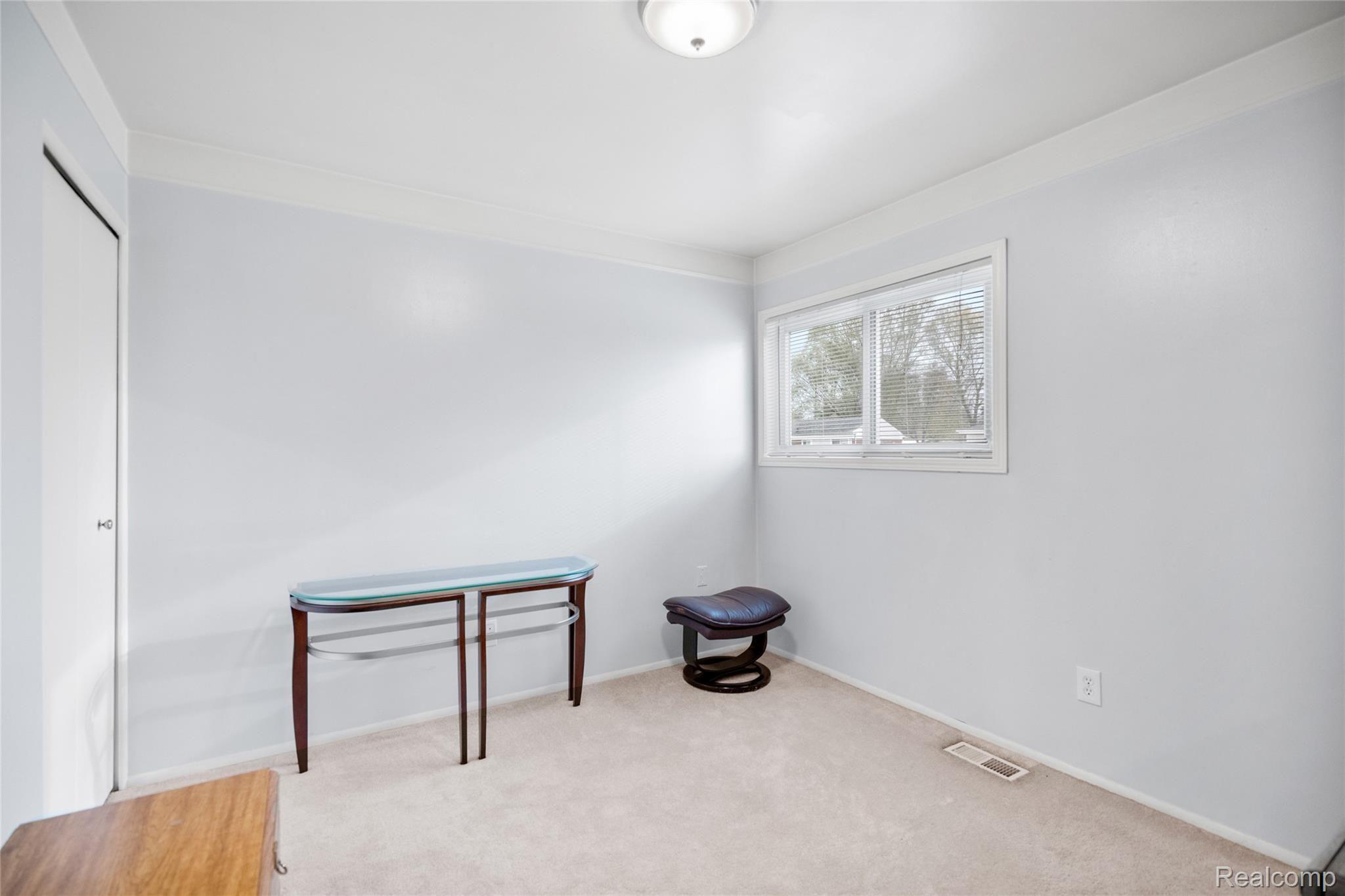 18501 Woodbine Road Fraser, MI 48026 - Photo 13 of 20 woodbine-13.jpg