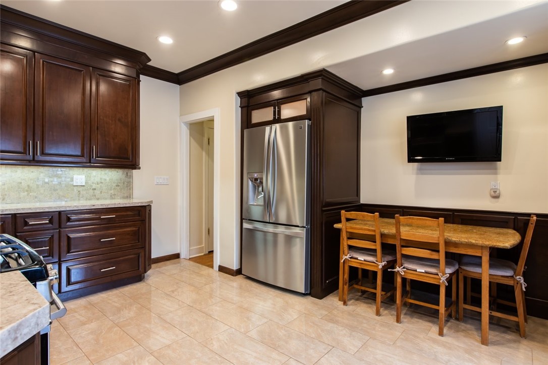 314 West Kenneth Road Glendale, CA 91202 - Photo 13 of 55 Gallery Image 13
