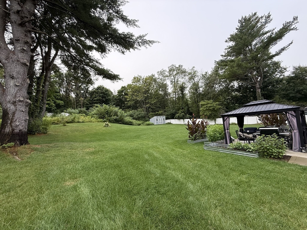 52 Stagecoach Road Amherst, MA 01002 - Photo 27 of 28 Gallery Image 27