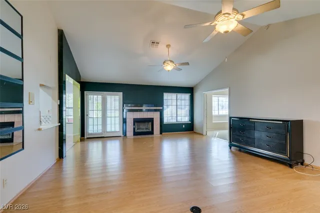 $2,600 | 224 Garfield Drive, Henderson, NV 89074