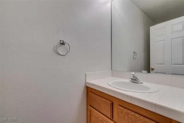 $2,700 | 224 Garfield Drive, Henderson, NV 89074