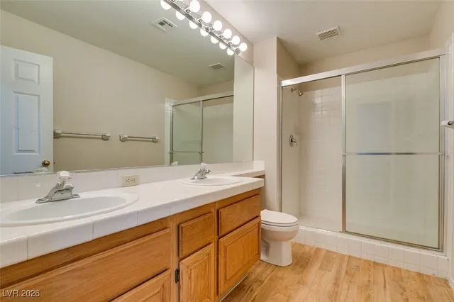 $2,700 | 224 Garfield Drive, Henderson, NV 89074