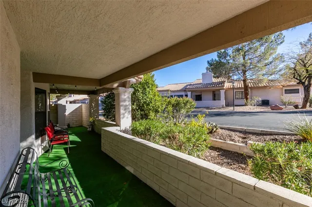 $2,700 | 224 Garfield Drive, Henderson, NV 89074