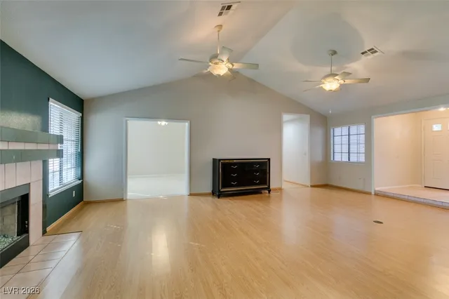 $2,700 | 224 Garfield Drive, Henderson, NV 89074