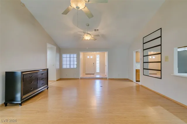 $2,700 | 224 Garfield Drive, Henderson, NV 89074