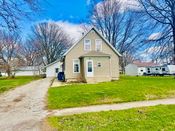 $109,900 | 411 East Hamilton Street, Odell, IL 60460