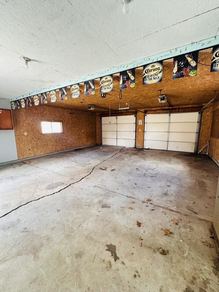 411 East Hamilton Street Odell, IL 60460 - Photo 6 of 19 a view of parking garage