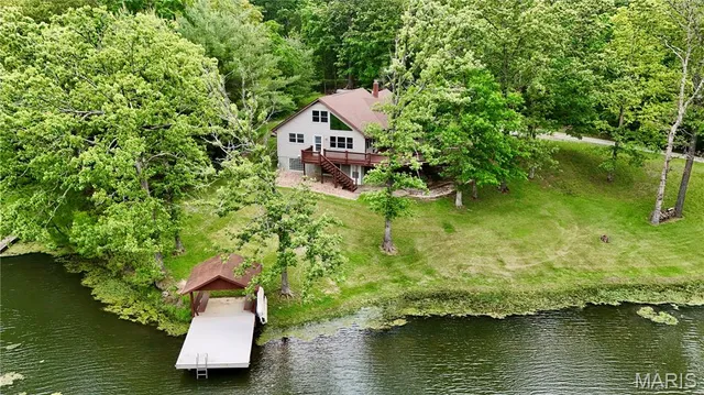 $375,000 | 520 Christopher Drive, Perryville, MO 63775