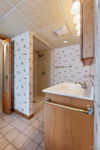 $375,000 | 520 Christopher Drive, Perryville, MO 63775