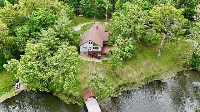 $375,000 | 520 Christopher Drive, Perryville, MO 63775