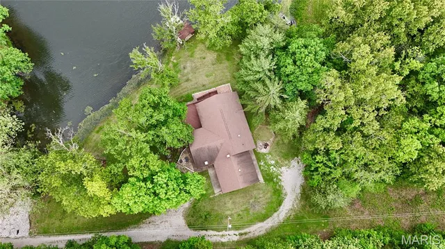 $375,000 | 520 Christopher Drive, Perryville, MO 63775