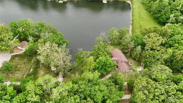 $375,000 | 520 Christopher Drive, Perryville, MO 63775