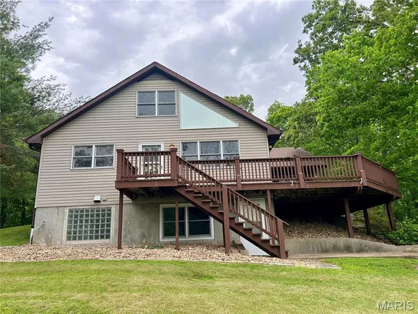 $369,000 | 520 Christopher Drive, Perryville, MO 63775