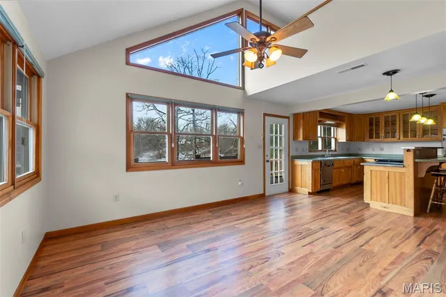 $369,000 | 520 Christopher Drive, Perryville, MO 63775