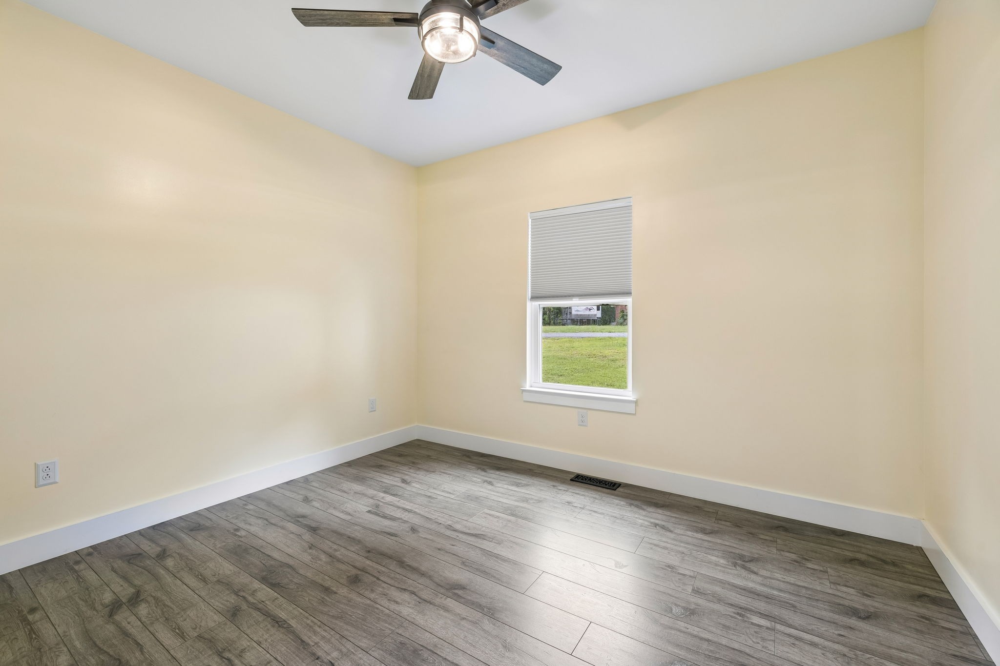 111 Friel Drive Waverly, TN 37185 - Photo 15 of 65