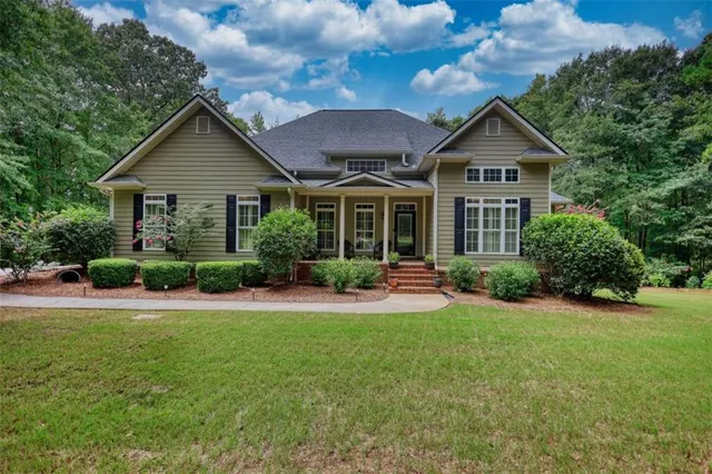 $605,000 | 10 Nicklaus Circle, Social Circle, GA 30025