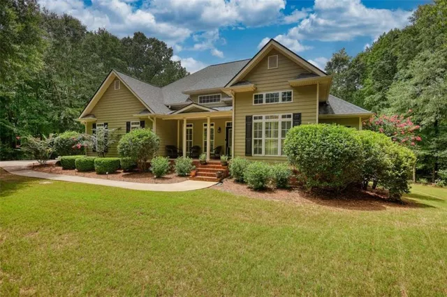 $595,900 | 10 Nicklaus Circle, Social Circle, GA 30025