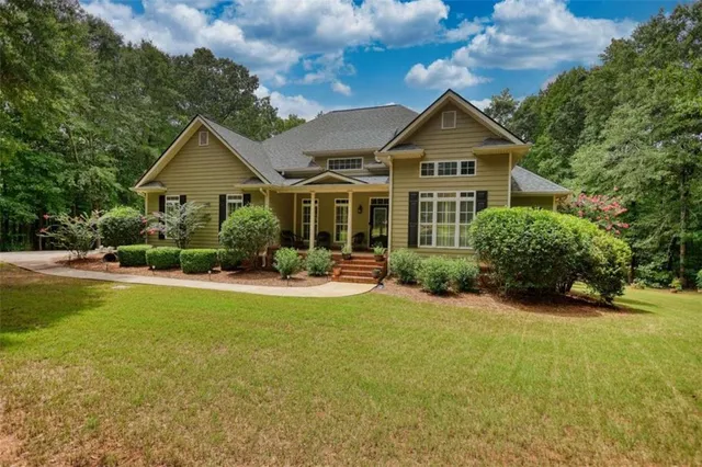 $595,900 | 10 Nicklaus Circle, Social Circle, GA 30025