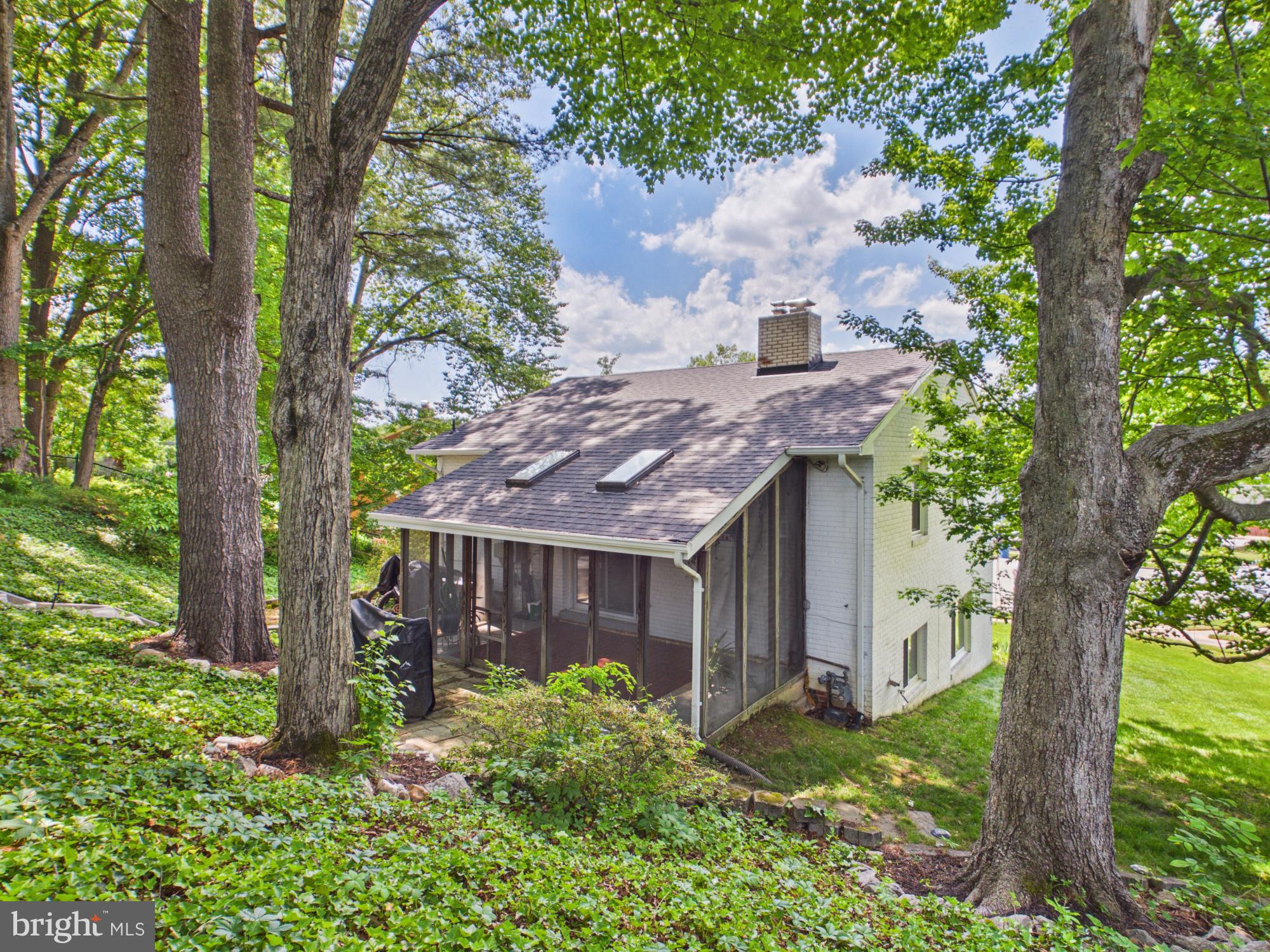 5512 Kathleen Place Springfield, VA 22151 - Photo 41 of 42 Charming home nestled among trees.
