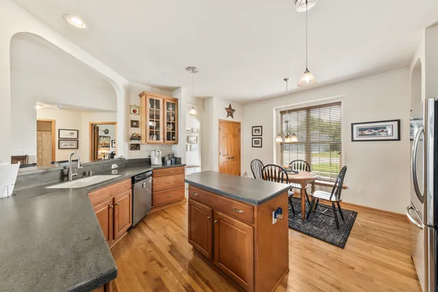 $525,000 | 2844 Oakmont Drive, East Troy, WI 53120