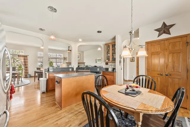 $525,000 | 2844 Oakmont Drive, East Troy, WI 53120