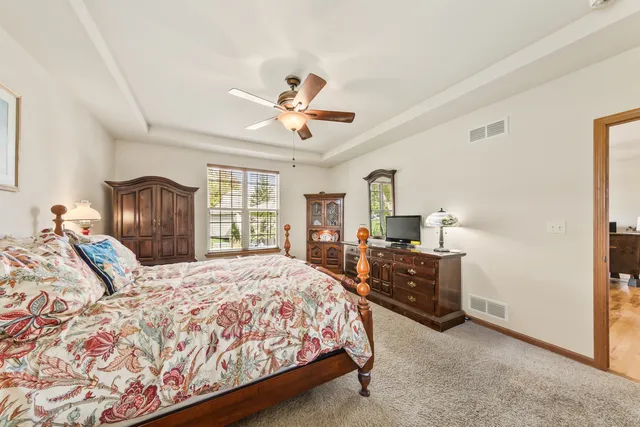 $525,000 | 2844 Oakmont Drive, East Troy, WI 53120