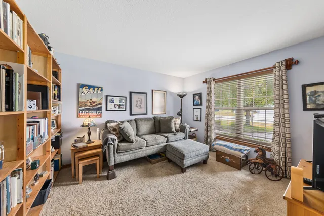 $525,000 | 2844 Oakmont Drive, East Troy, WI 53120