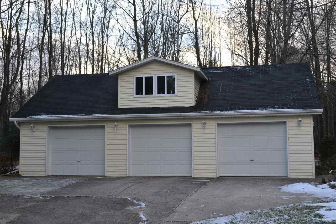 3210 Lakeshore Road Lexington, MI 48450 - Photo 2 of 4 3 car detached garage
