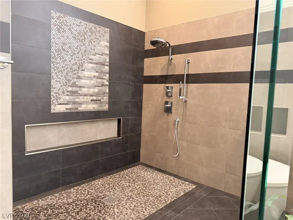 $6,450 | 394 Highland Hills Court, Las Vegas, NV 89148