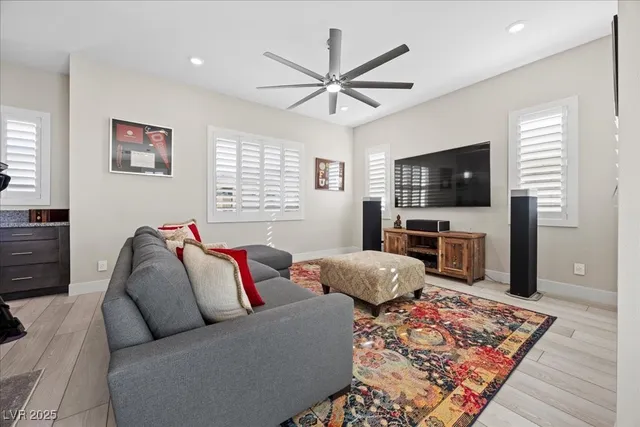 $915,000 | 4262 Swift Street, Las Vegas, NV 89135