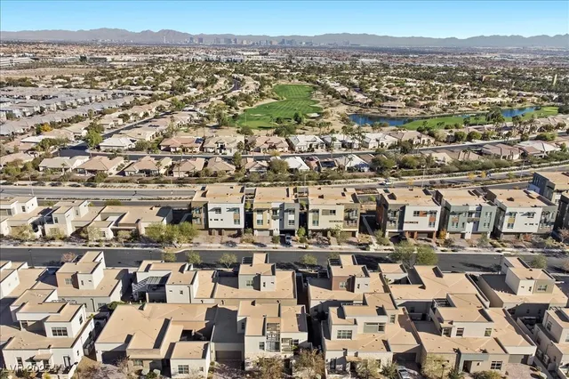 $915,000 | 4262 Swift Street, Las Vegas, NV 89135