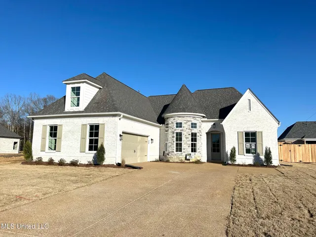 $445,000 | 2952 Eden Lane, Nesbit, MS 38651