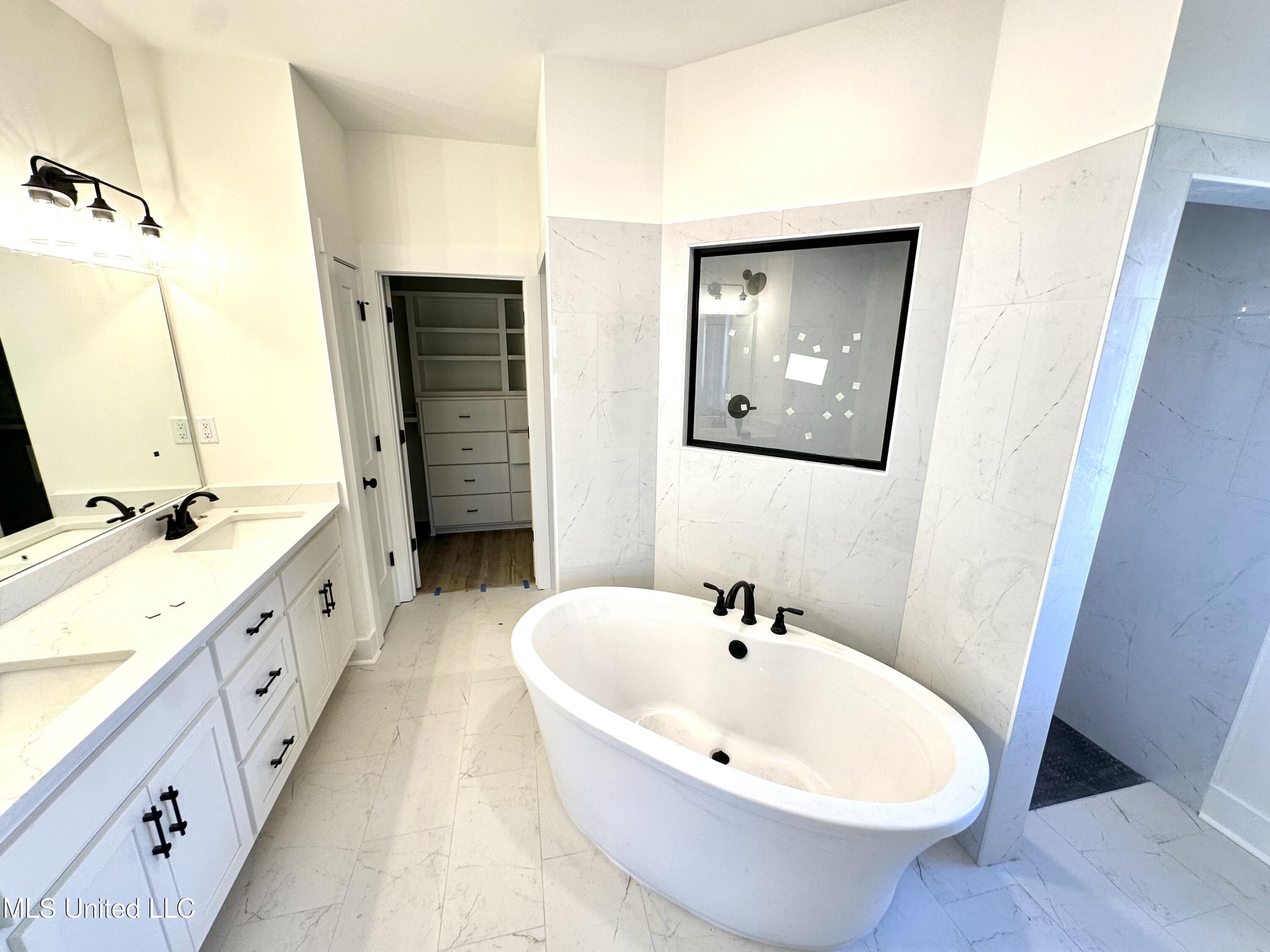 2952 Eden Lane Nesbit, MS 38651 - Photo 11 of 24 IMG_4786