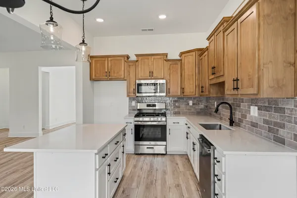 $445,000 | 2952 Eden Lane, Nesbit, MS 38651