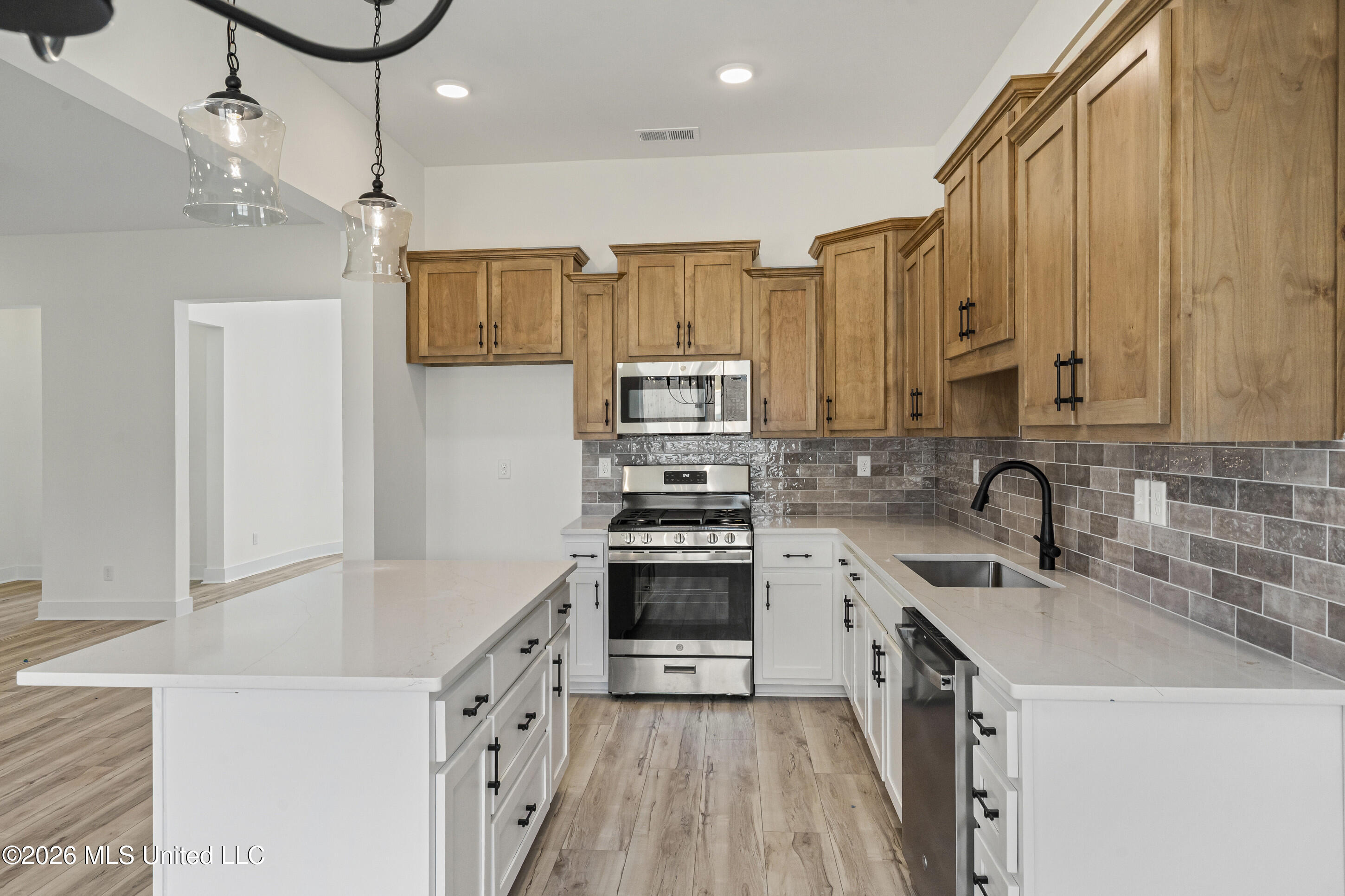 2952 Eden Lane Nesbit, MS 38651 - Photo 2 of 34 11__dsc3995_print