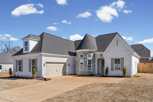 $445,000 | 2952 Eden Lane, Nesbit, MS 38651