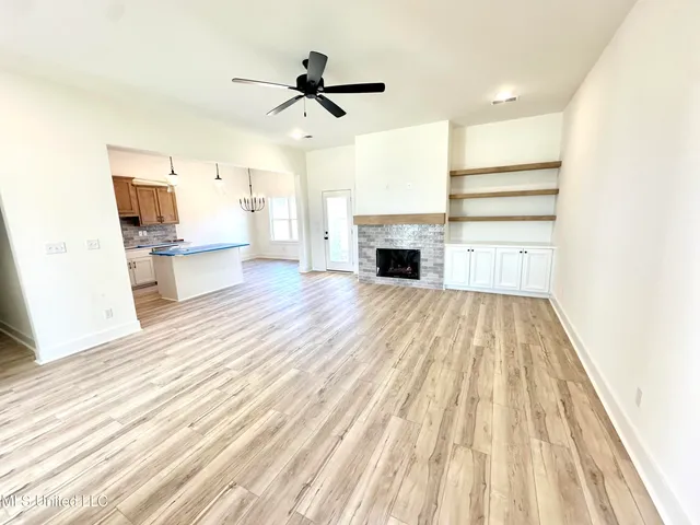 $445,000 | 2952 Eden Lane, Nesbit, MS 38651