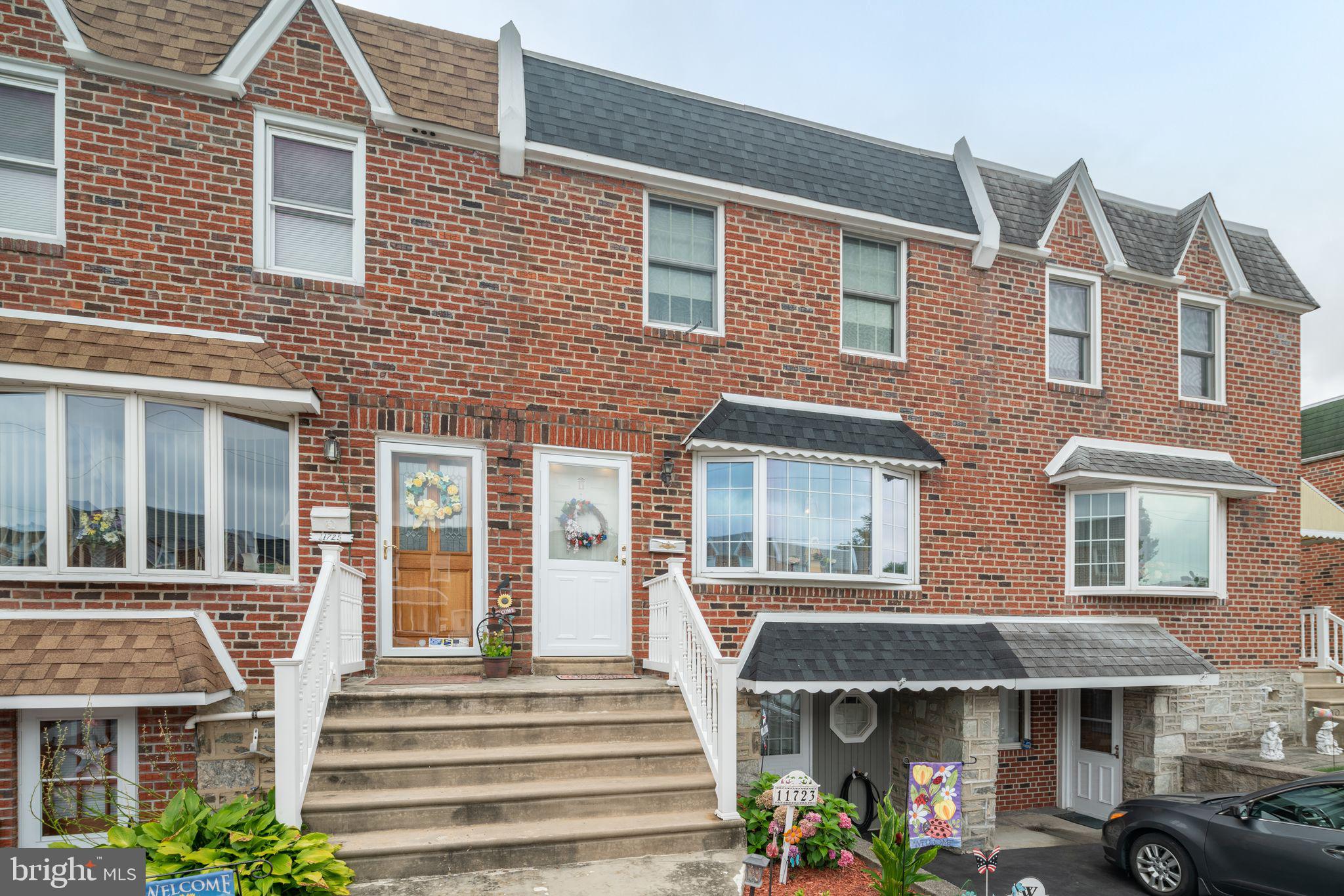 11723 Denman Road Philadelphia, PA 19154 - Photo 3 of 32 Gallery Image 3