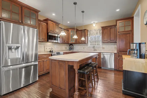 $659,999 | 117 Bloomsbury Drive, Portland, TN 37148