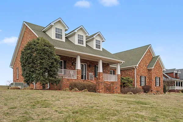 $659,999 | 117 Bloomsbury Drive, Portland, TN 37148