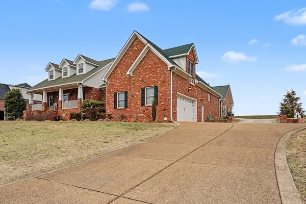 $659,999 | 117 Bloomsbury Drive, Portland, TN 37148
