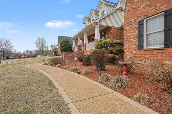 $659,999 | 117 Bloomsbury Drive, Portland, TN 37148