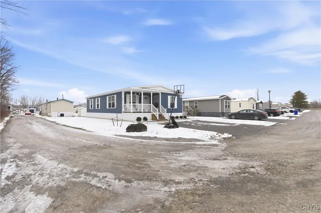 $139,000 | 132 Oakleaf Drive, Brutus, NY 13166