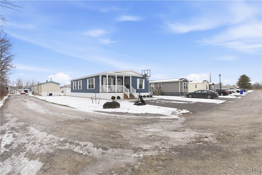 132 Oakleaf Drive Brutus, NY 13166 - Photo 4 of 41