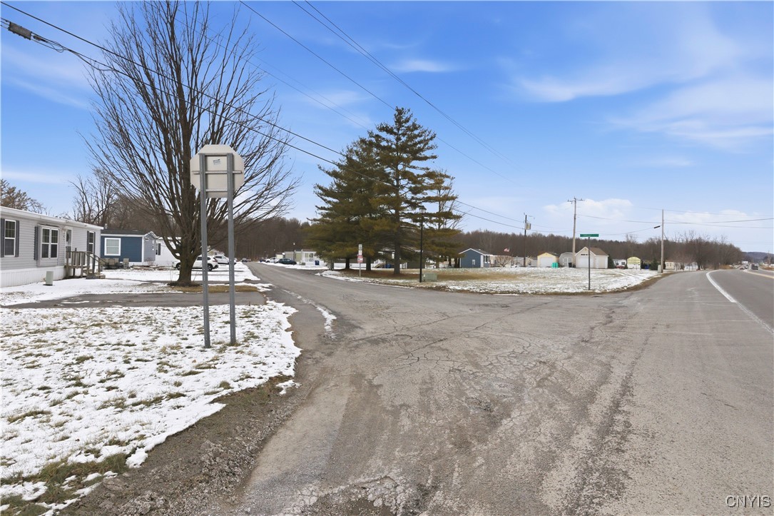 132 Oakleaf Drive Brutus, NY 13166 - Photo 10 of 41